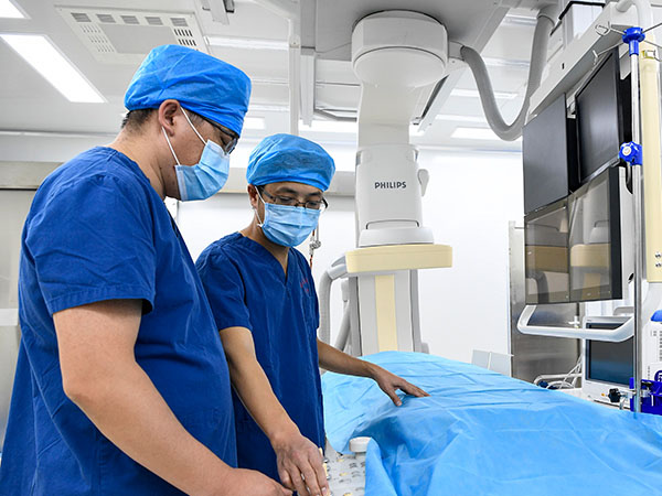 How new Google Nexus 10 compares with rivals